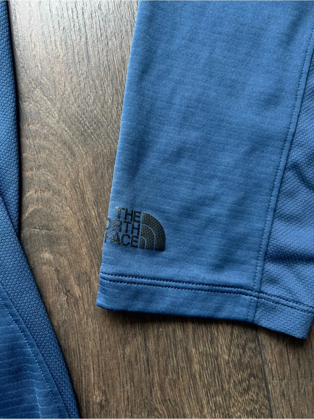 NWOT The North Face Quarter-Zip Long Sleeve Pullover
